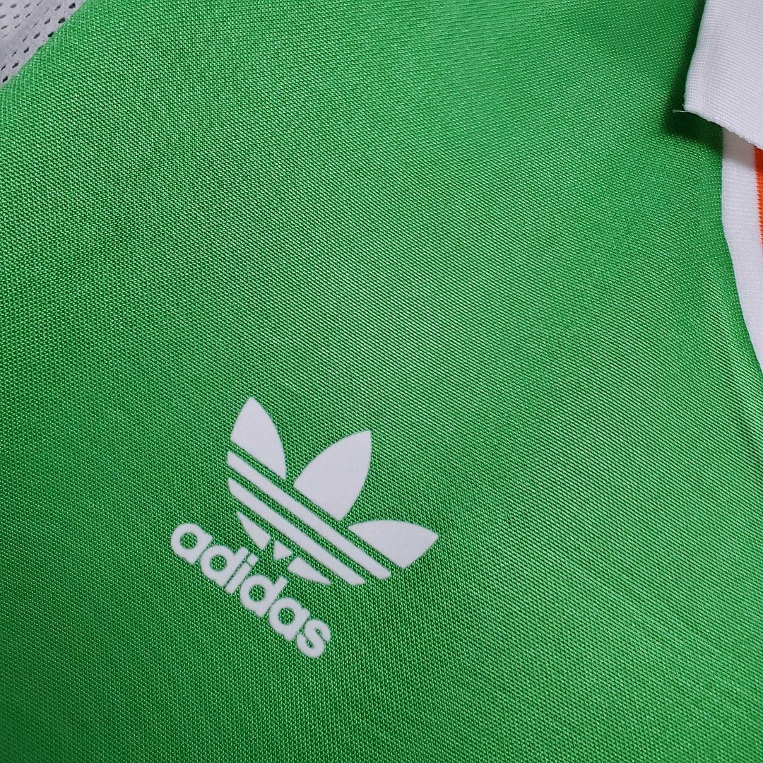 1988 Retro Ireland Home Football Shirt( Fans Edition )
