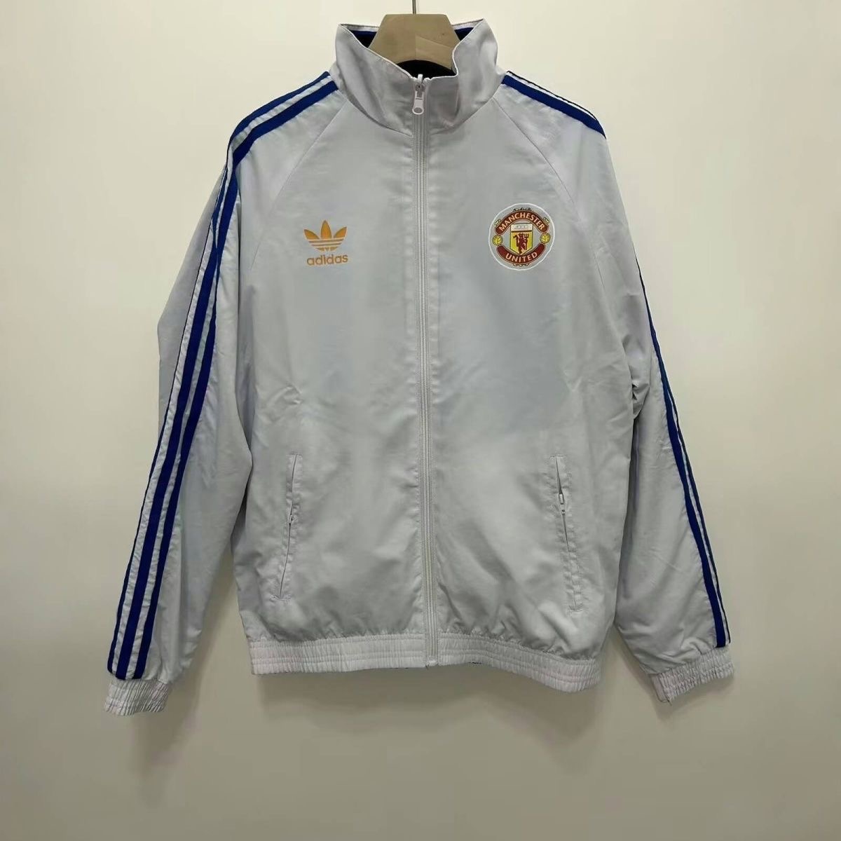 1996/1997 manchester united (blue-white) Reversible Retro Windbreaker Football Shirt