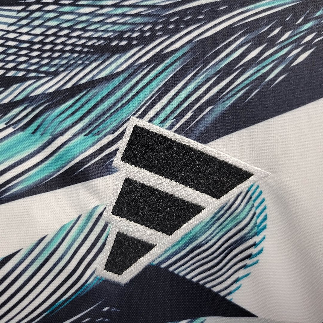 2024/2025 Newcastle United Training Wear Football Shirt( Fans Edition )