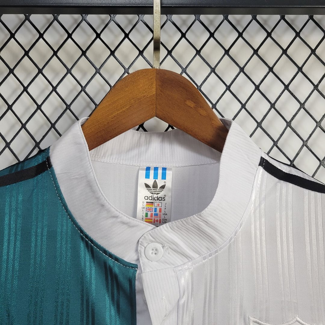1995/1996 Retro Liverpool Away Football Shirt