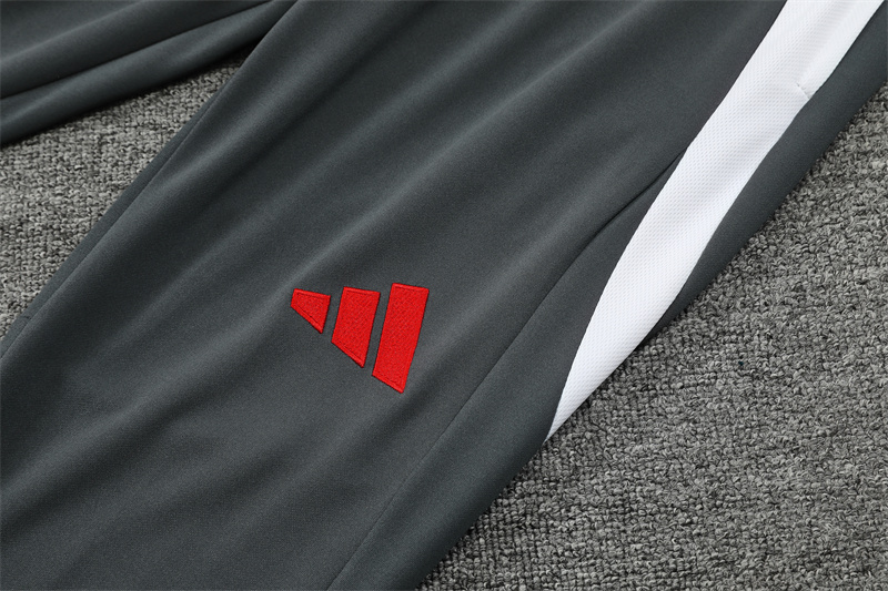 2024/2025 Manchester United Dark Grey Half-Pull Training Football Jersey