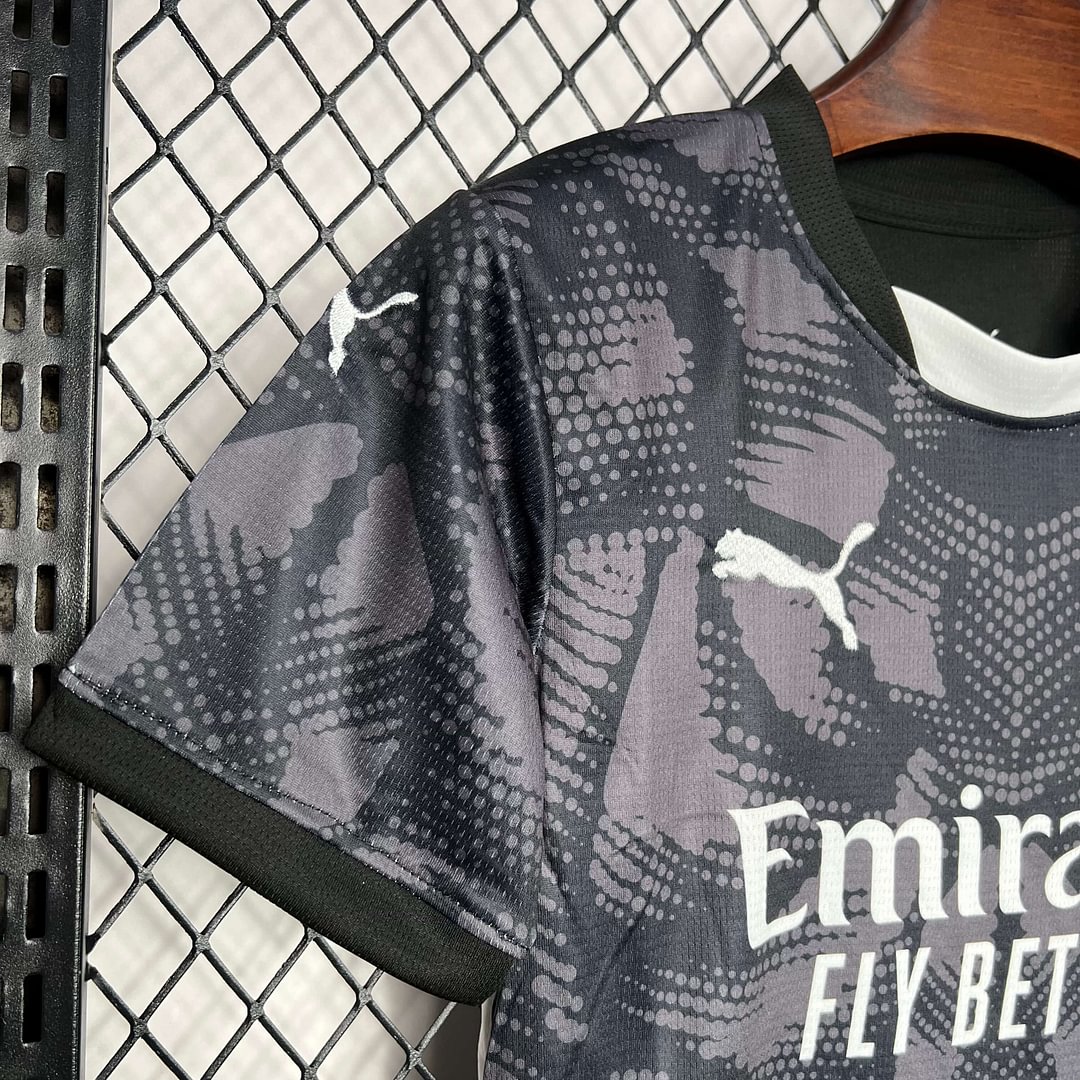 2024/2025 AC Milan Goalkeeper Football Shirt Kids
