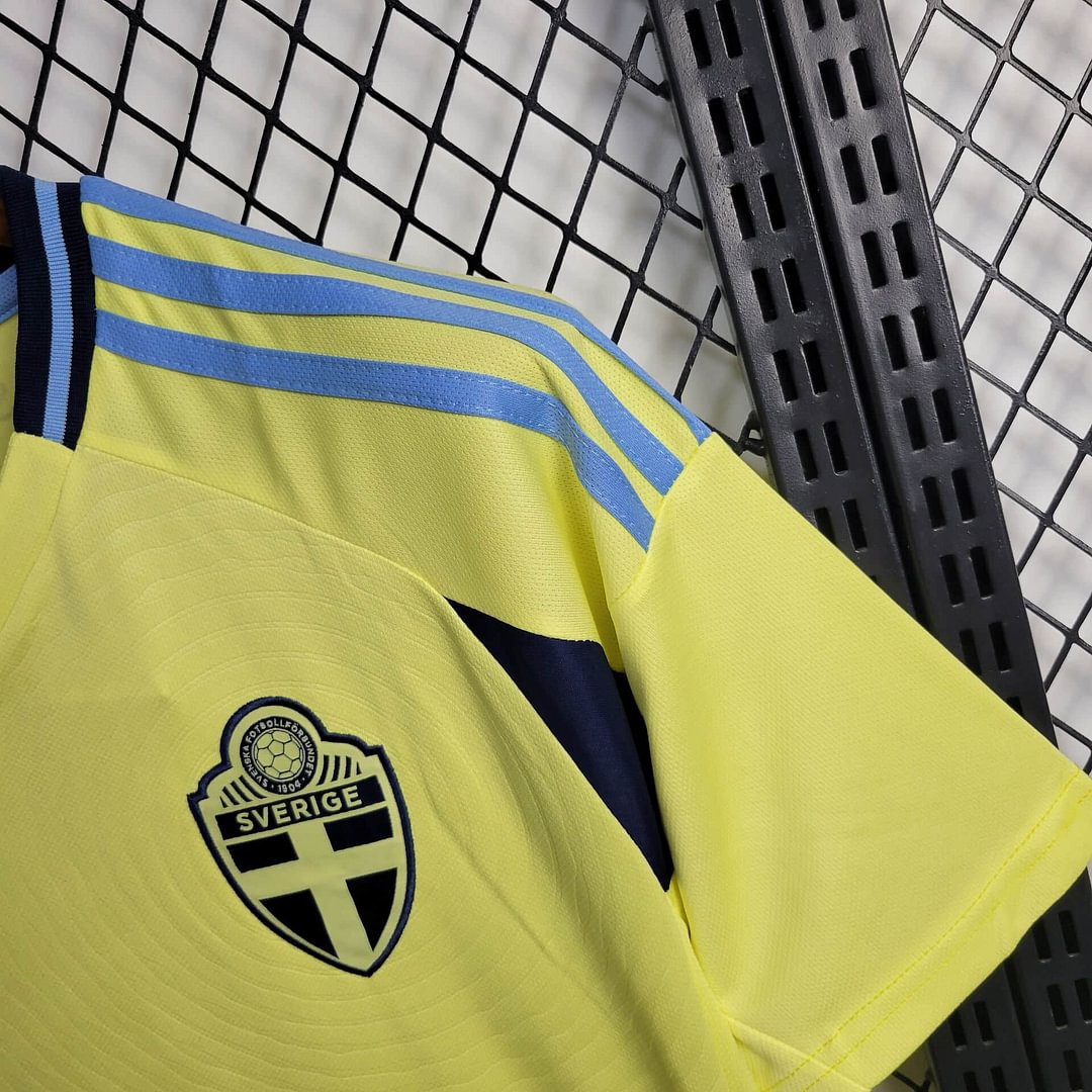2024 Sweden Home Football Shirt( Fans Edition )