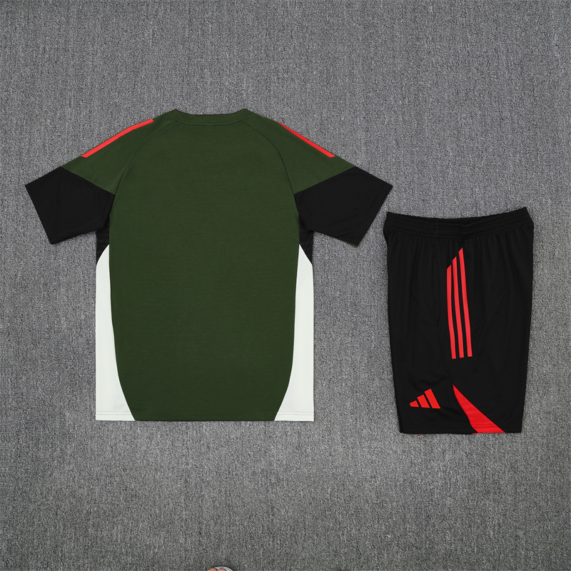 2025/2026 Bayern Munich Green Training Football Jacket