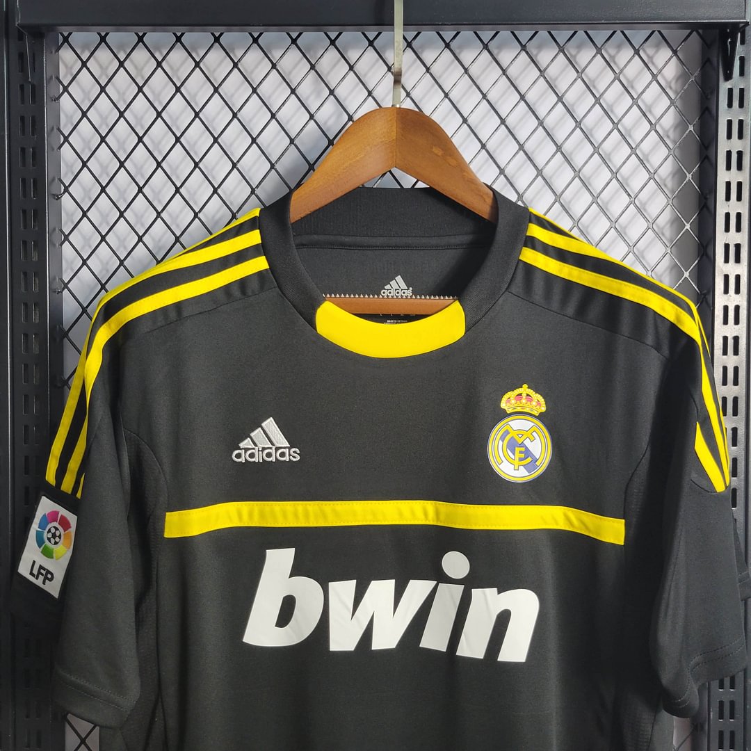 2011/2012 Real Madrid Retro Goalkeeper Football Shirt