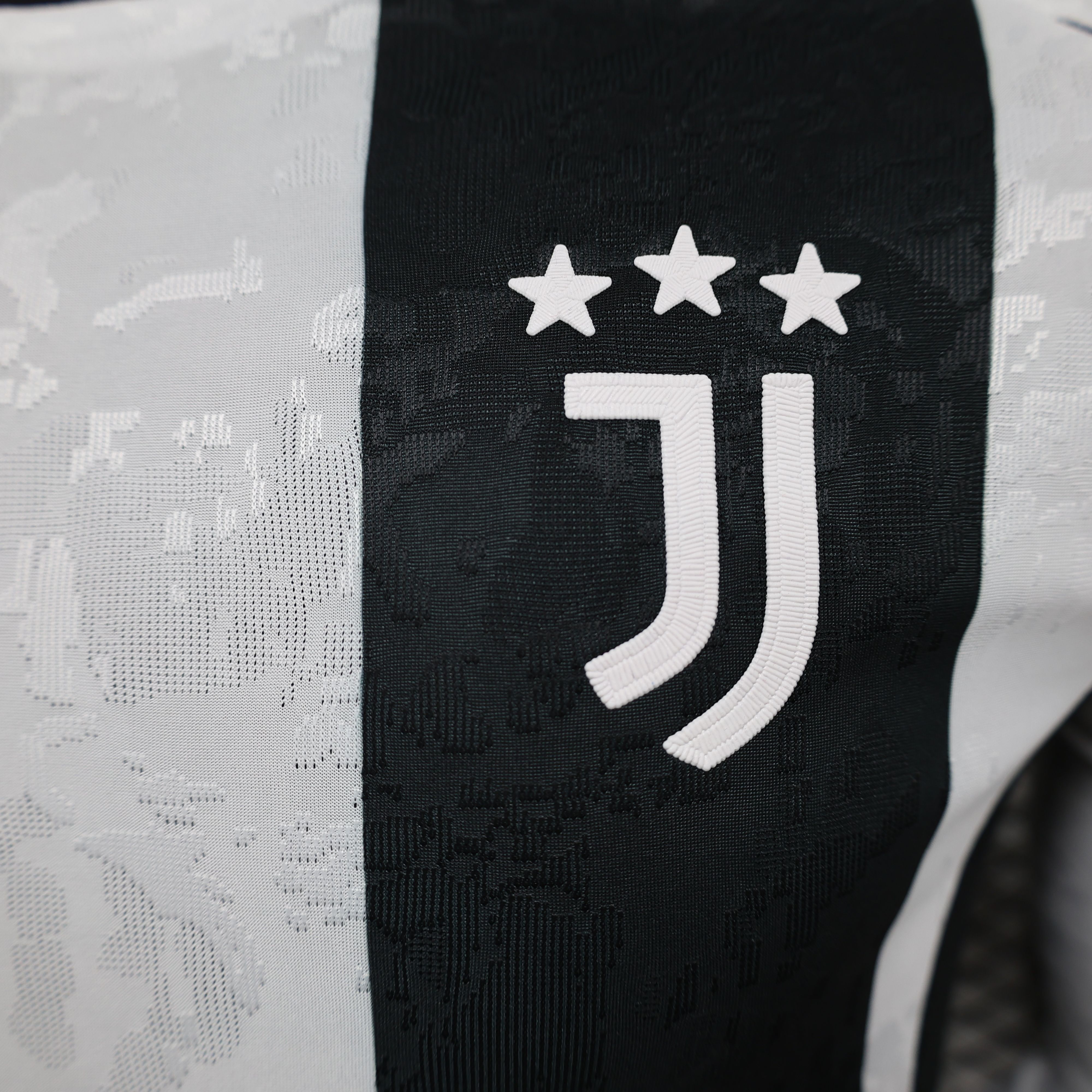 2024/2025 Juventus Home Long Sleeve Football Jersey(Player Edition )