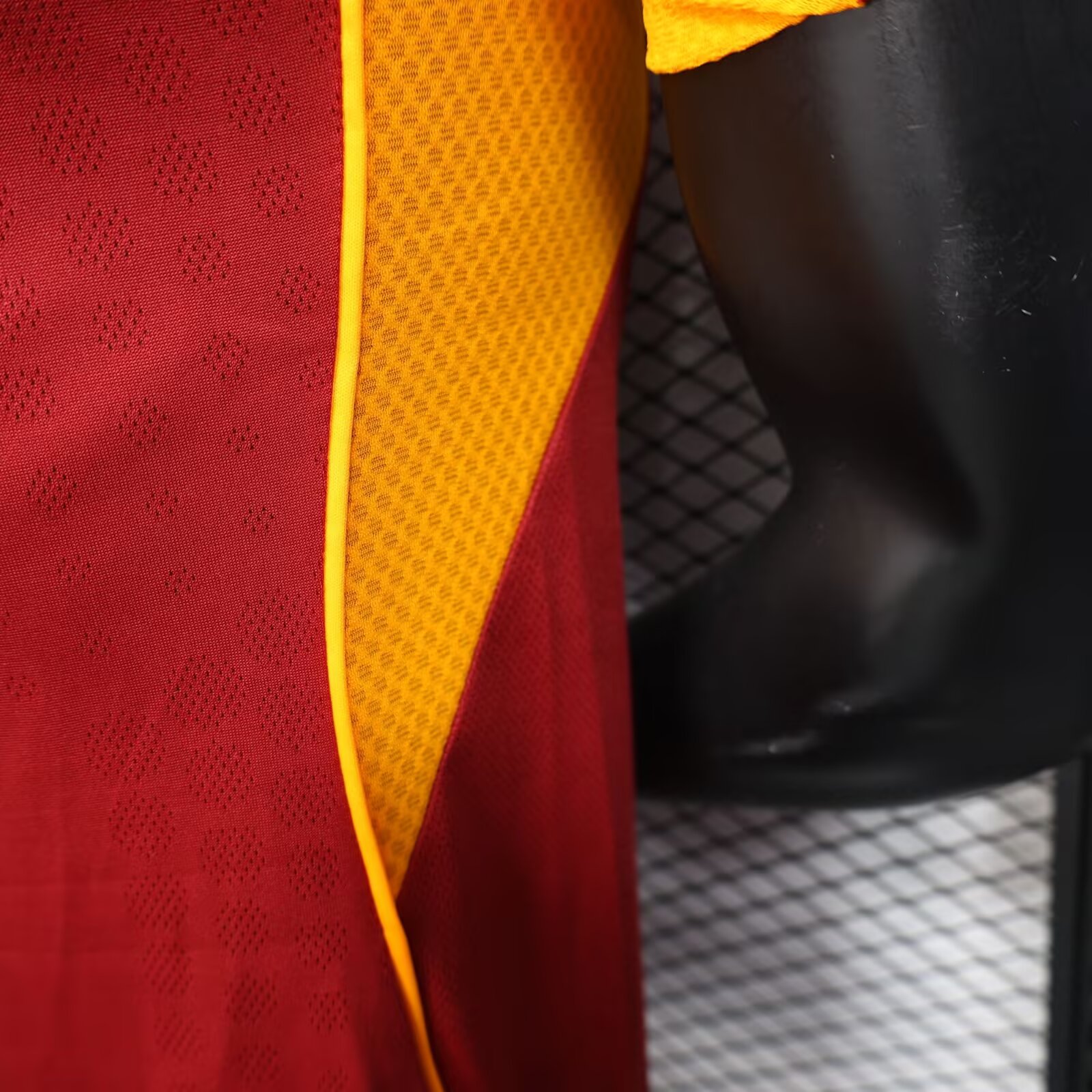 25/26 AS Roma Home Football Shirt(Player Version )