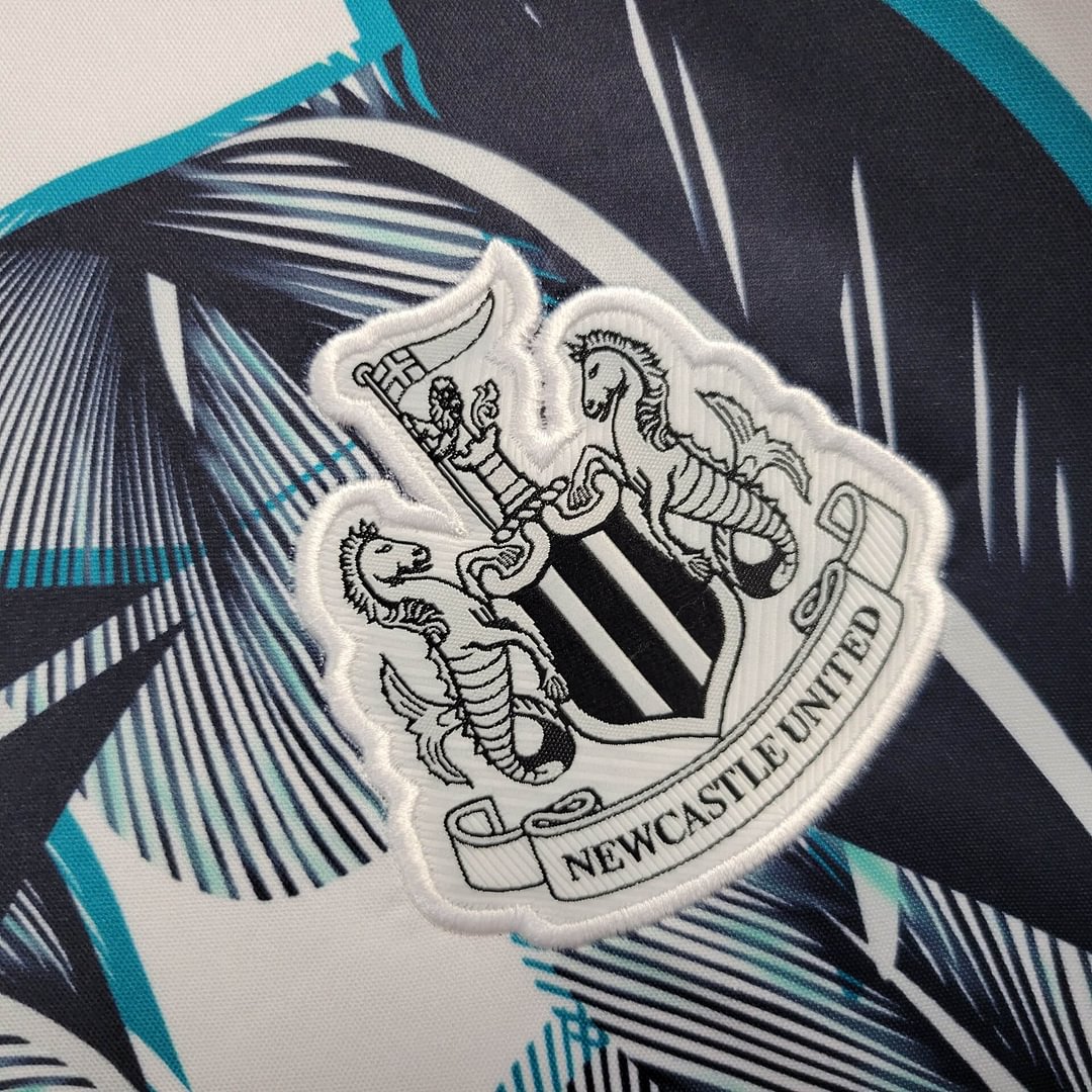 2024/2025 Newcastle United Training Wear Football Shirt( Fans Edition )