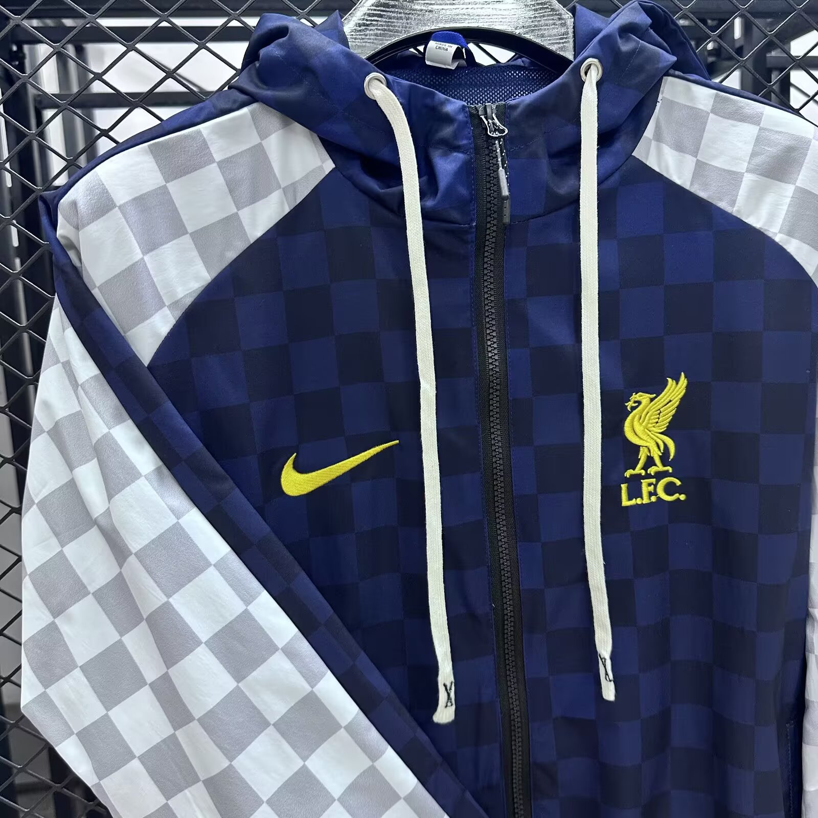 2025/2026 Liverpool Windbreaker Football shirt