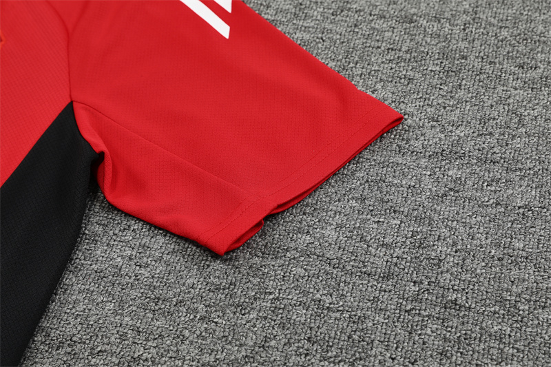 2024/2025 Manchester United Red Training Football Jacket