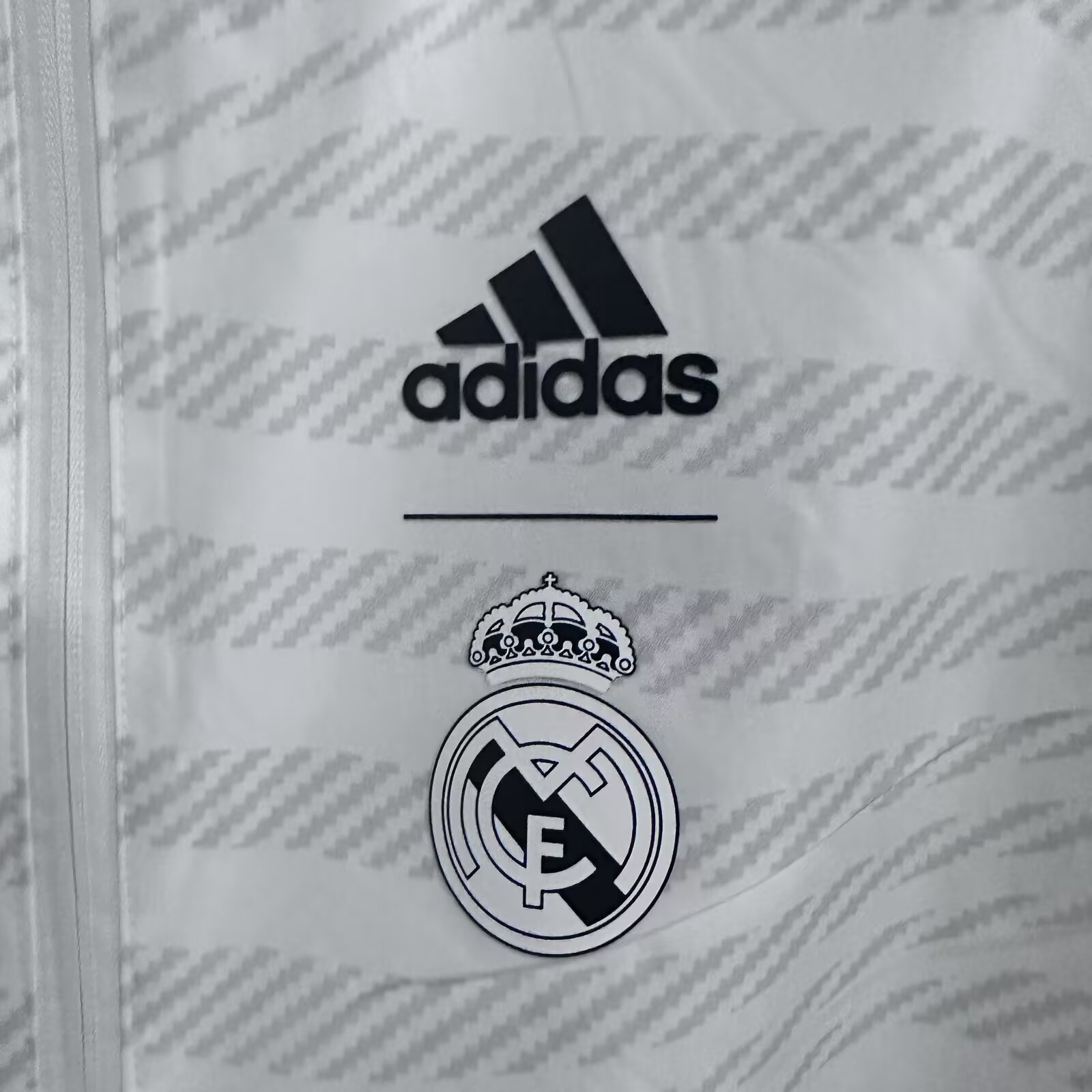 2025/2026 Real Madrid Reversible Windbreaker( White)Football Shirt