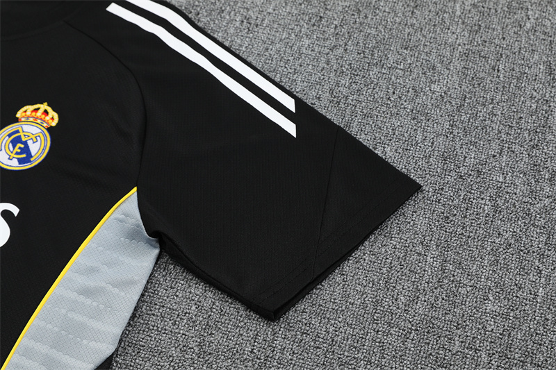 2025/2026 Real Madrid Black Training Wear Suit Shirt
