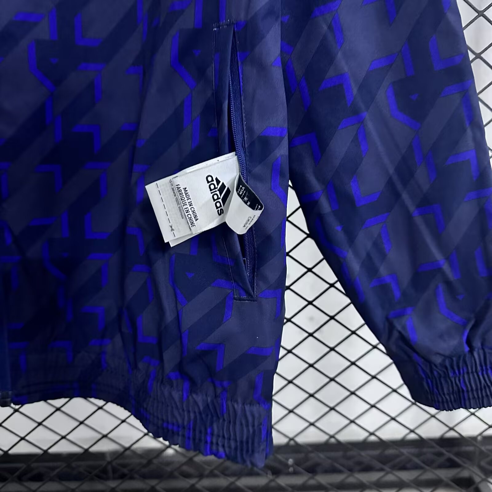 2024/2025 Real Madrid Reversible Windbreaker( Royal Blue)Football Shirt
