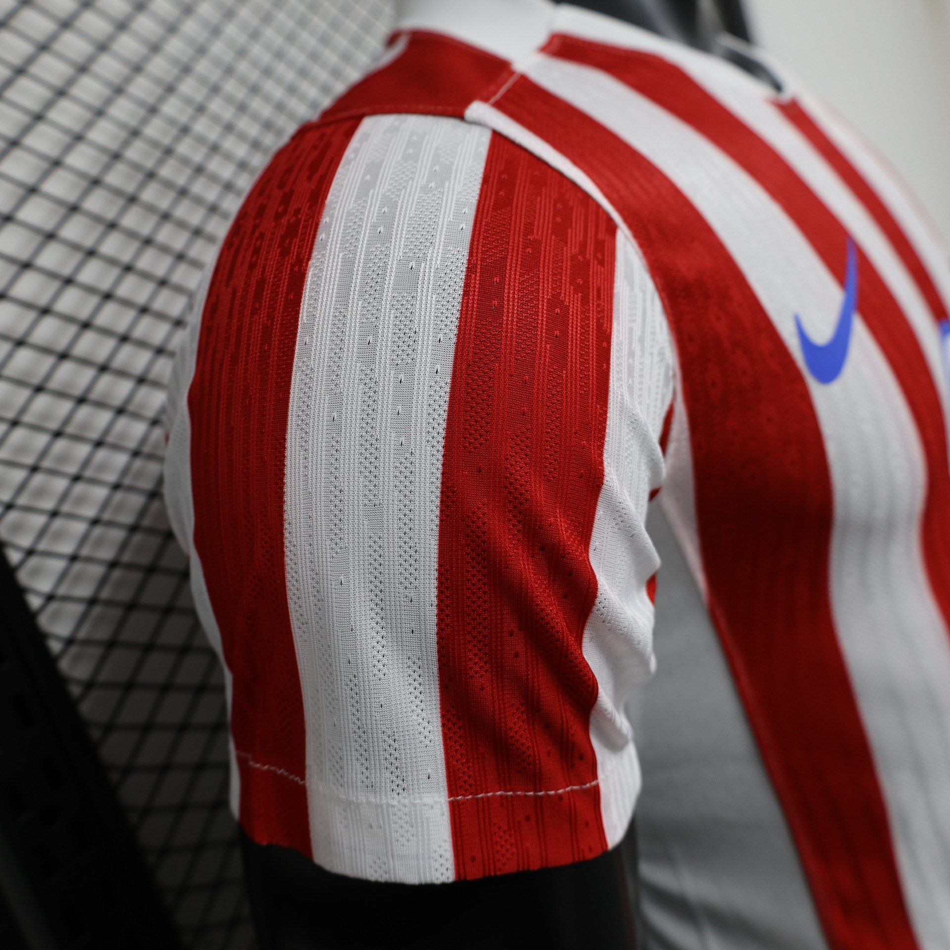 2025/2026 Atletico Madrid Home Football Shirt (Player Version)