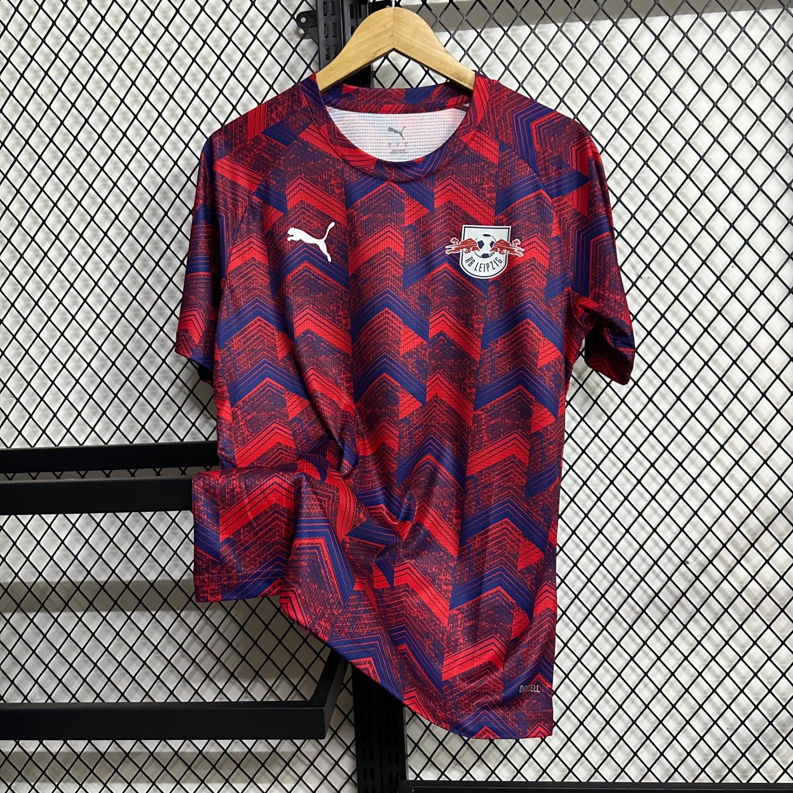25/26 RB Leipzig Training Football Shirt(Fans Edition )