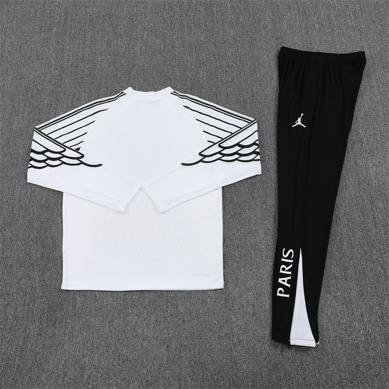 2025/2026 Paris Saint-Germain White half zip training suit set