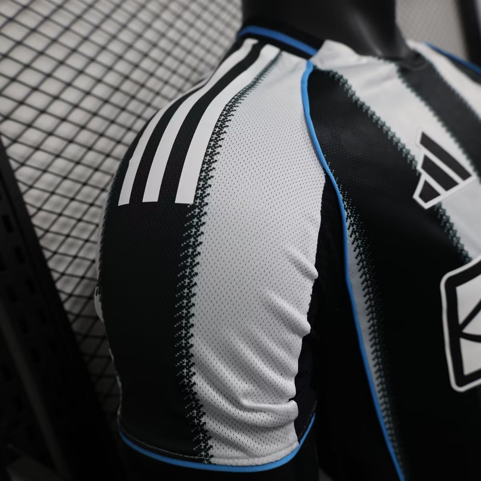2025/2026 Newcastle United Home Football Shirt( Player Version)