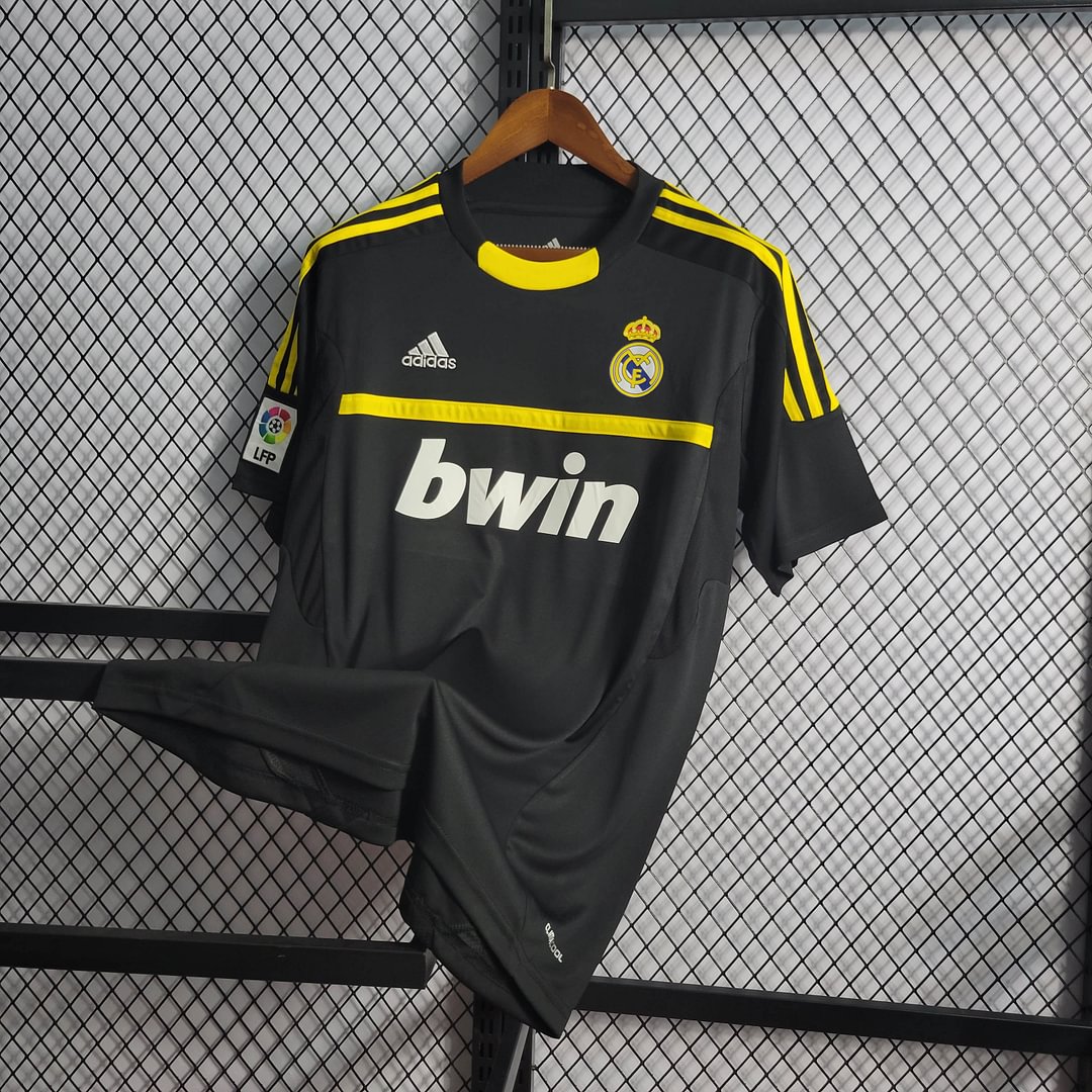 2011/2012 Real Madrid Retro Goalkeeper Football Shirt