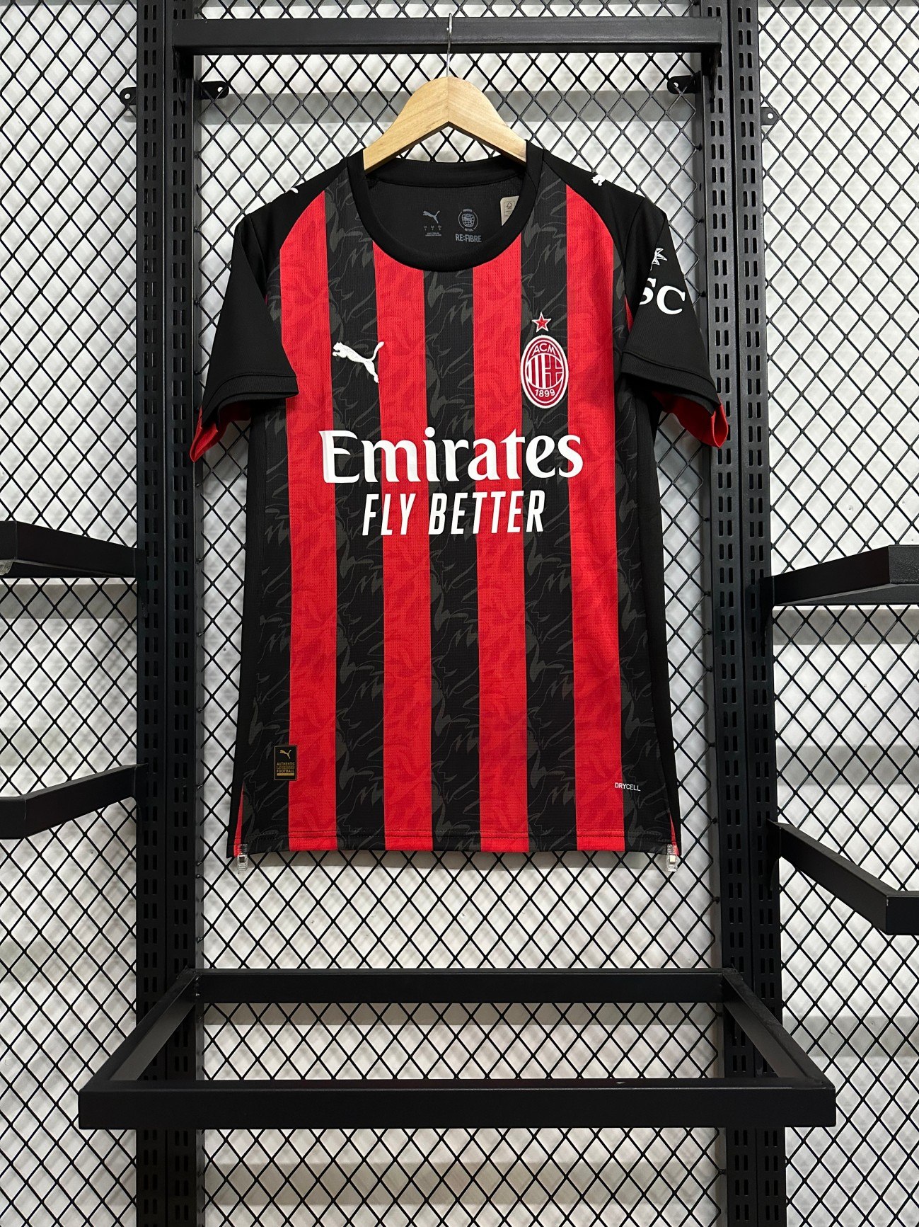 25/26 AC Milan Home Football Shirt( Fans Edition )