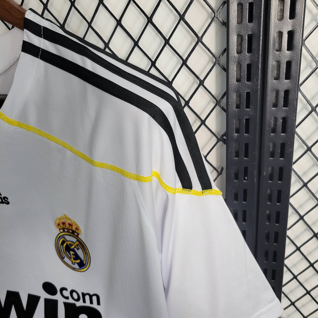 2009/2010 Real Madrid Retro Home Football Shirt