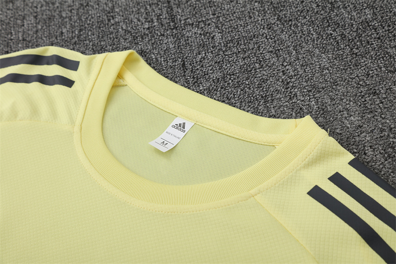 2025/2026 Real Madrid yellow Training Wear Suit Shirt