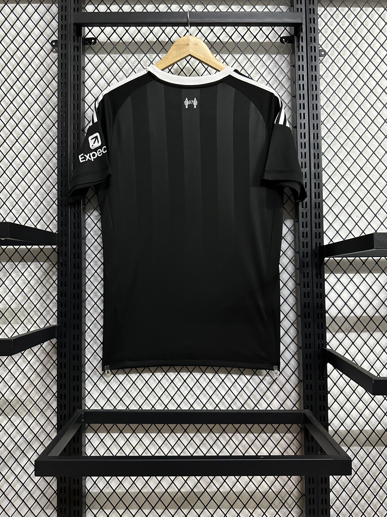2025/2026 New Liverpool Black goalkeeper uniform Football Jersey( Fans Edition )
