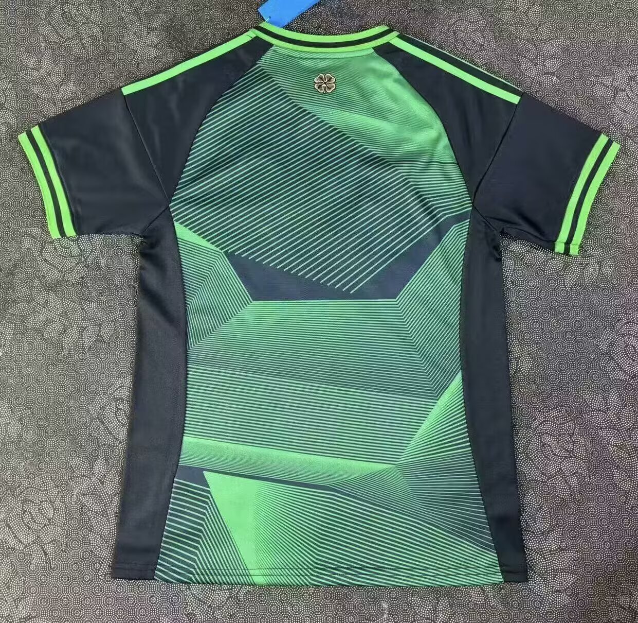 2025/2026 Ireland Football Shirt( Fans Edition )