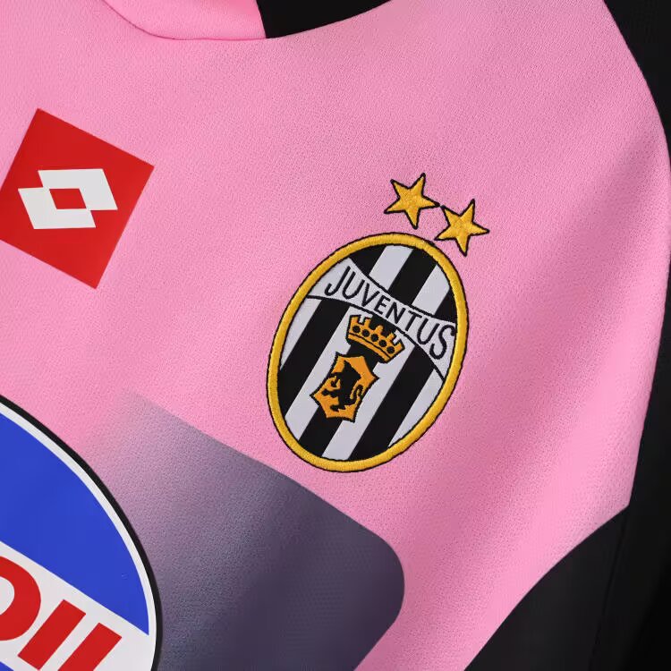 2002/2003 Juventus Pink Retro Football Shirt