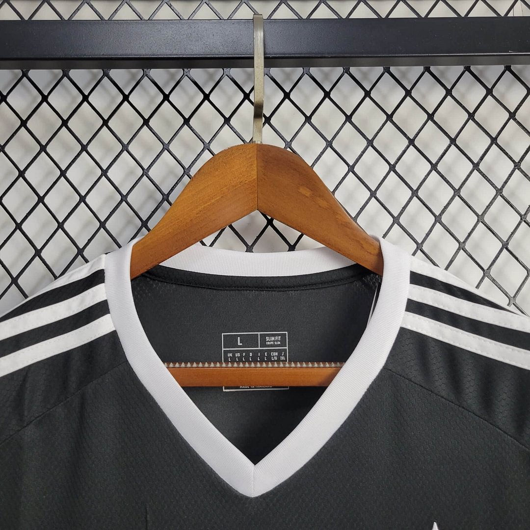 2024/2025 Wolverhampton Black Football Shirt( Fans Edition )