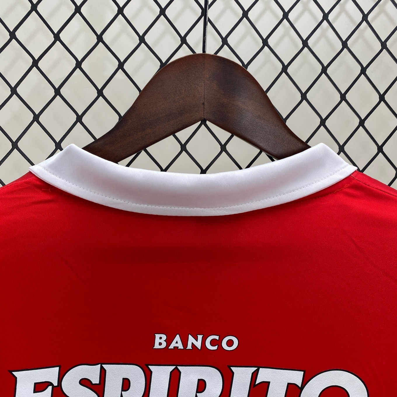 2004/2005 Benfica Retro Home Jersey(Fans Version)