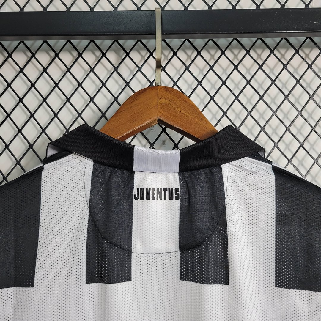 2014/2015 Juventus Retro Home Football Shirt
