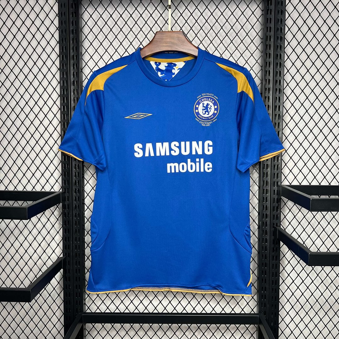 2005/2006 Chelsea Retro Home Football Shirt