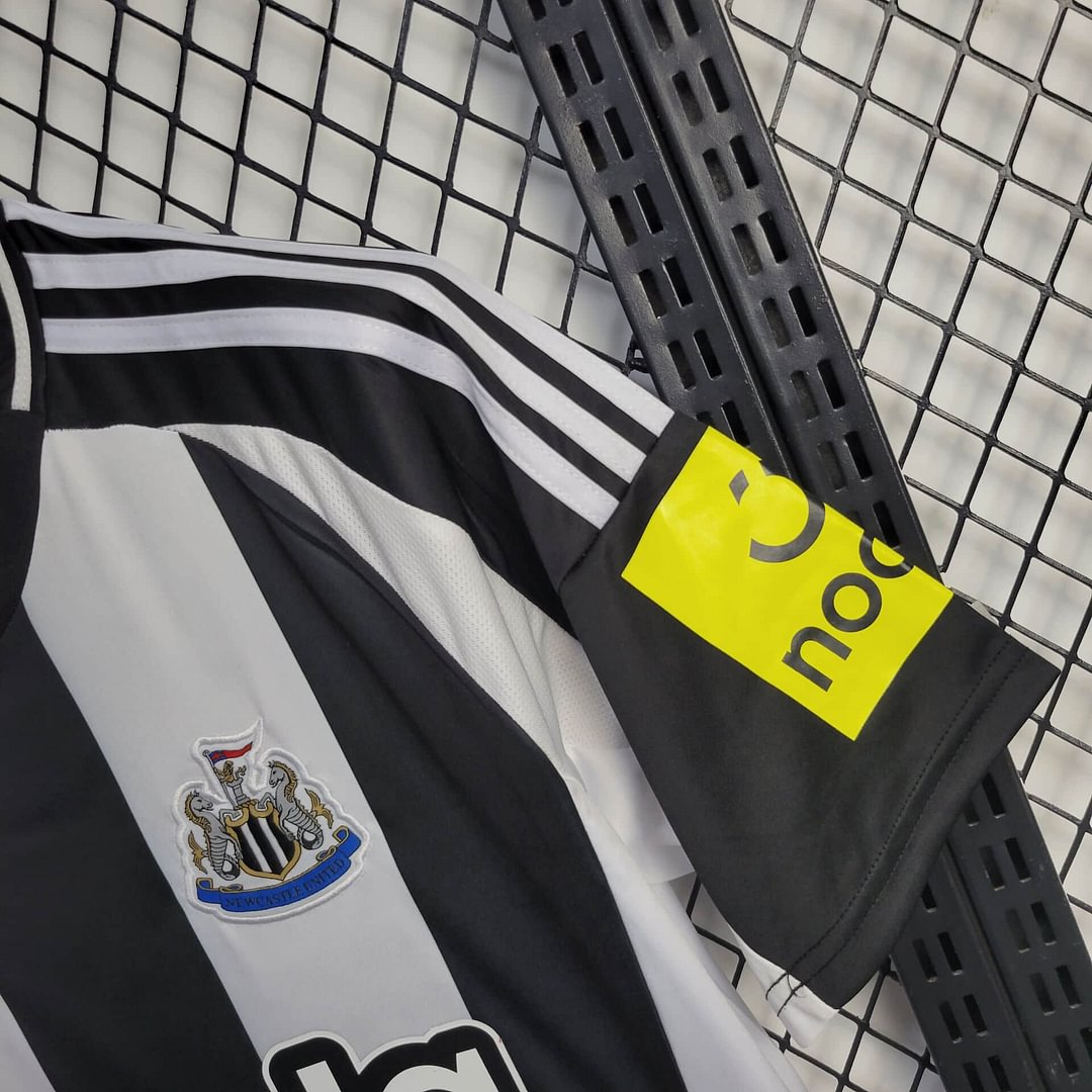 2024/2025 Newcastle United Home Football Shirt( Fans Edition )