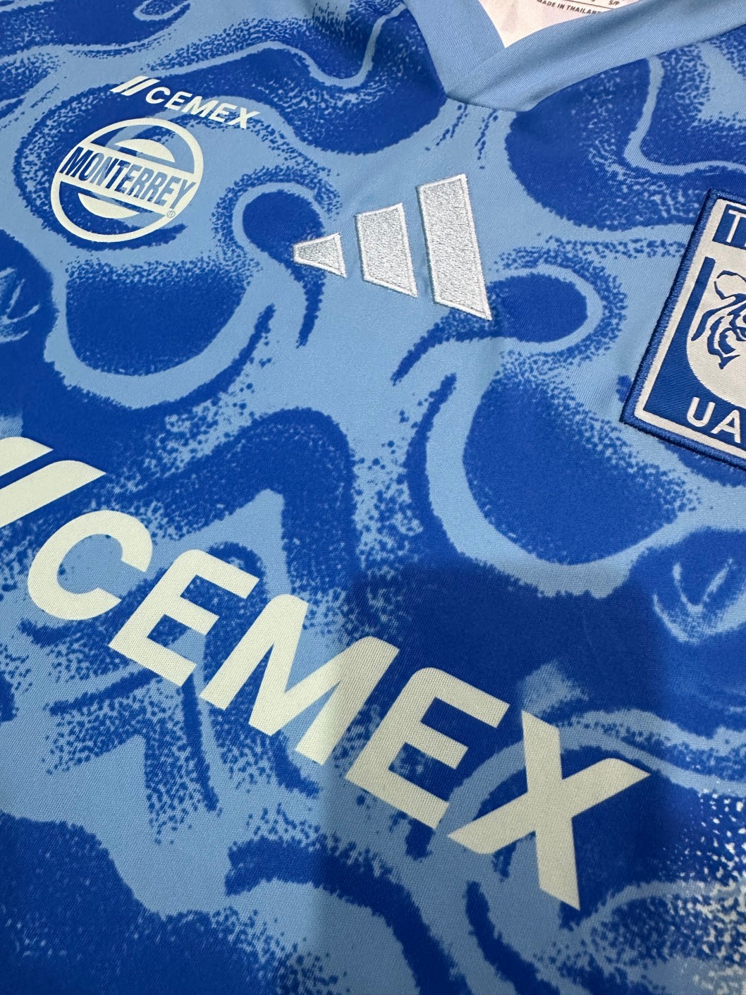 2025/2026 Tigres UANL Away Football Shirt( Fans Edition )