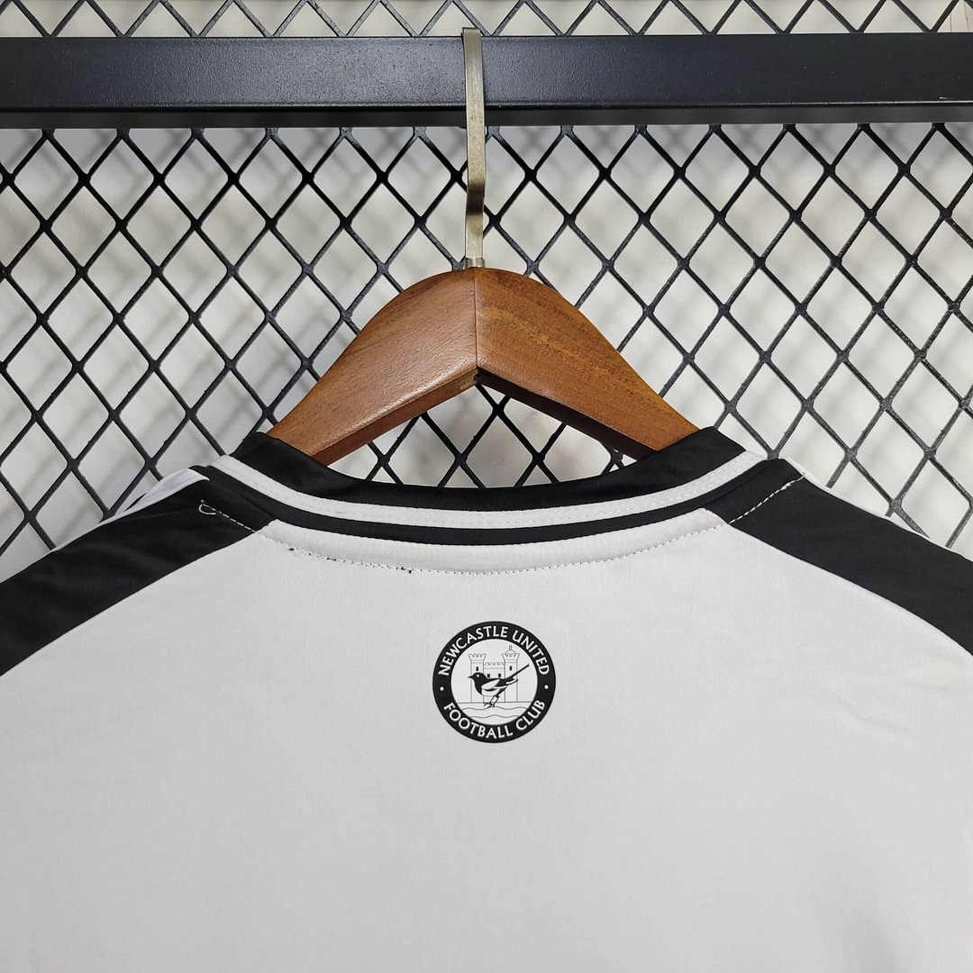 2024/2025 Newcastle United Home Football Shirt( Fans Edition )