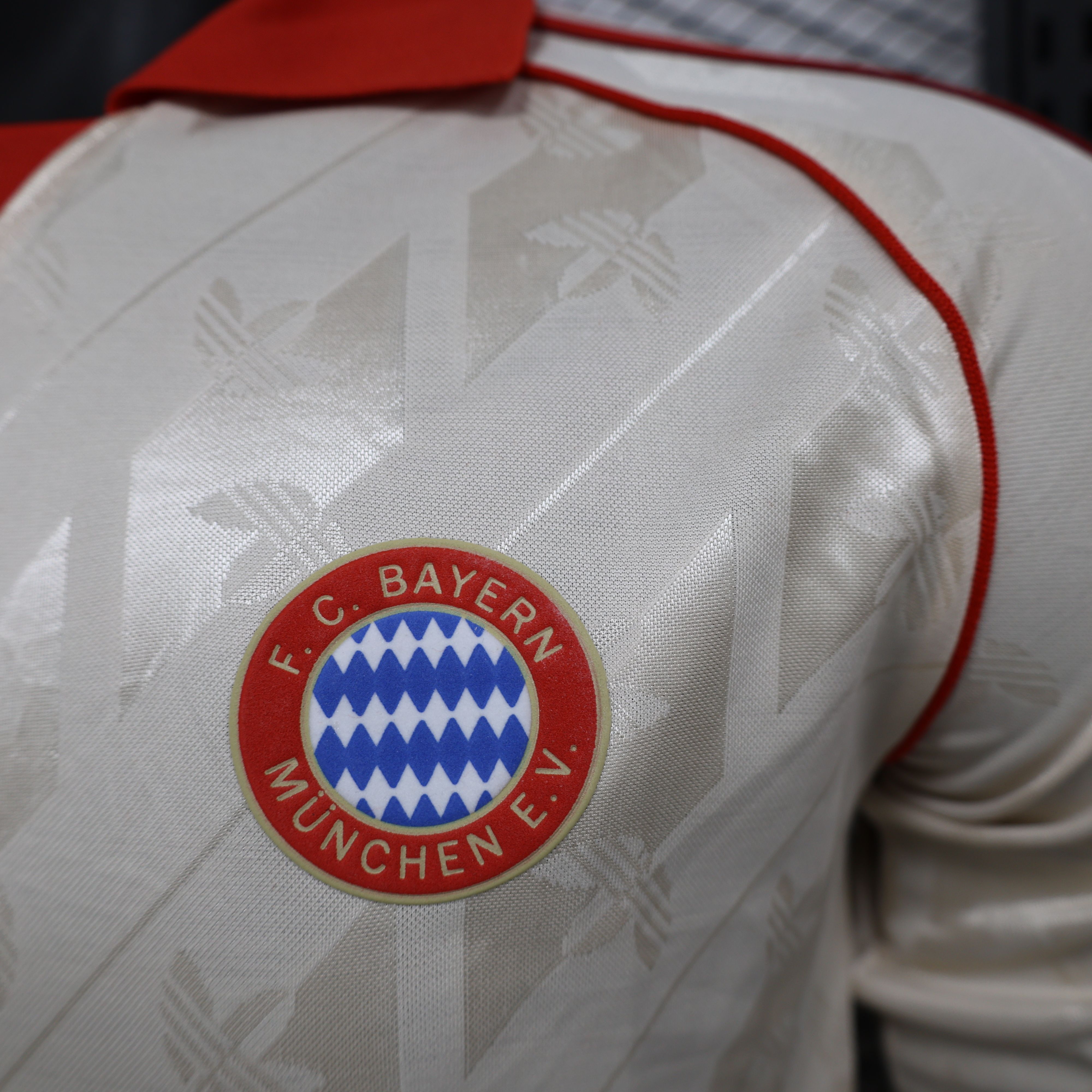 2024/2025 Bayern Retro long-sleeved football jersey For Player Version