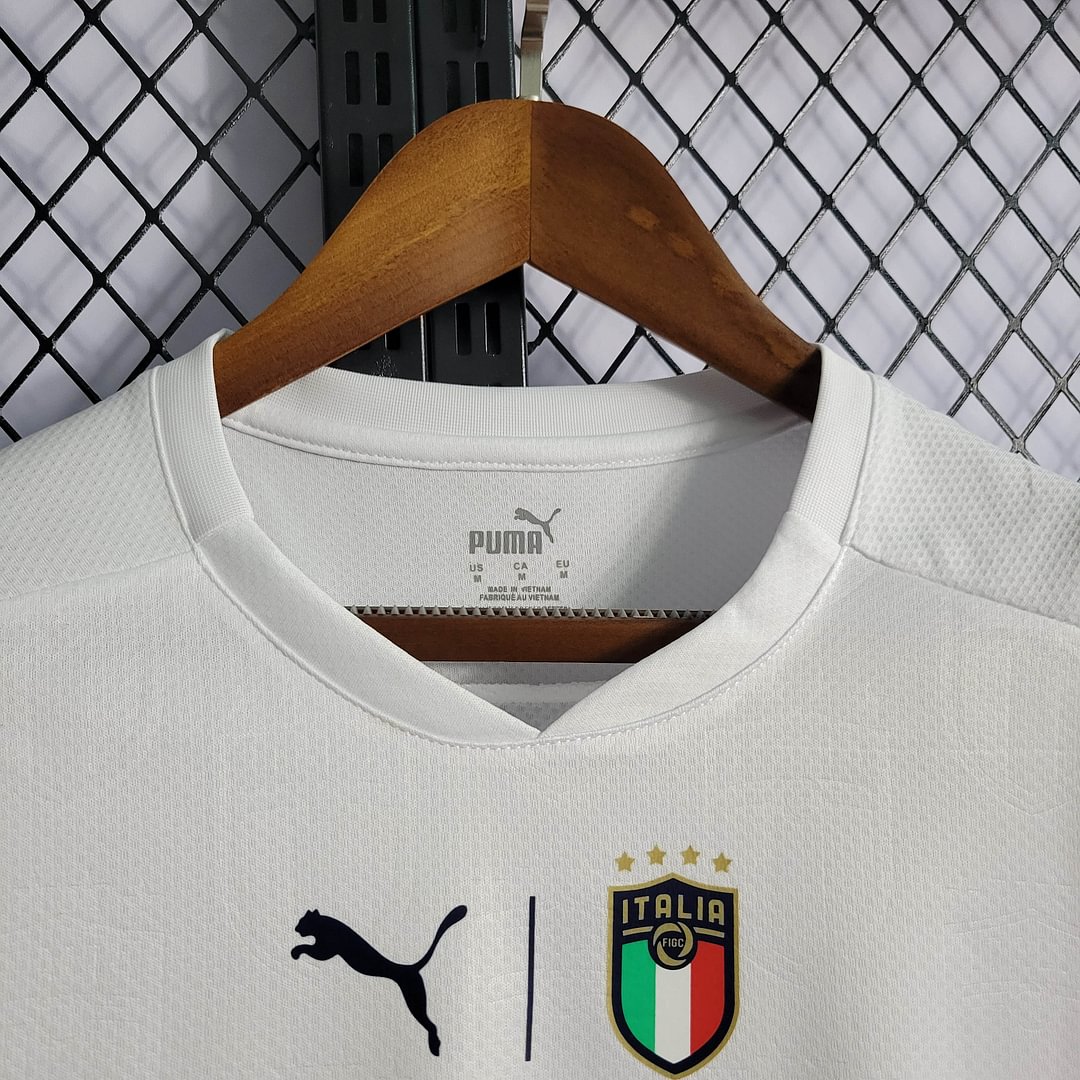 2021 Italy Retro Away Football Shirt( Fans Edition )
