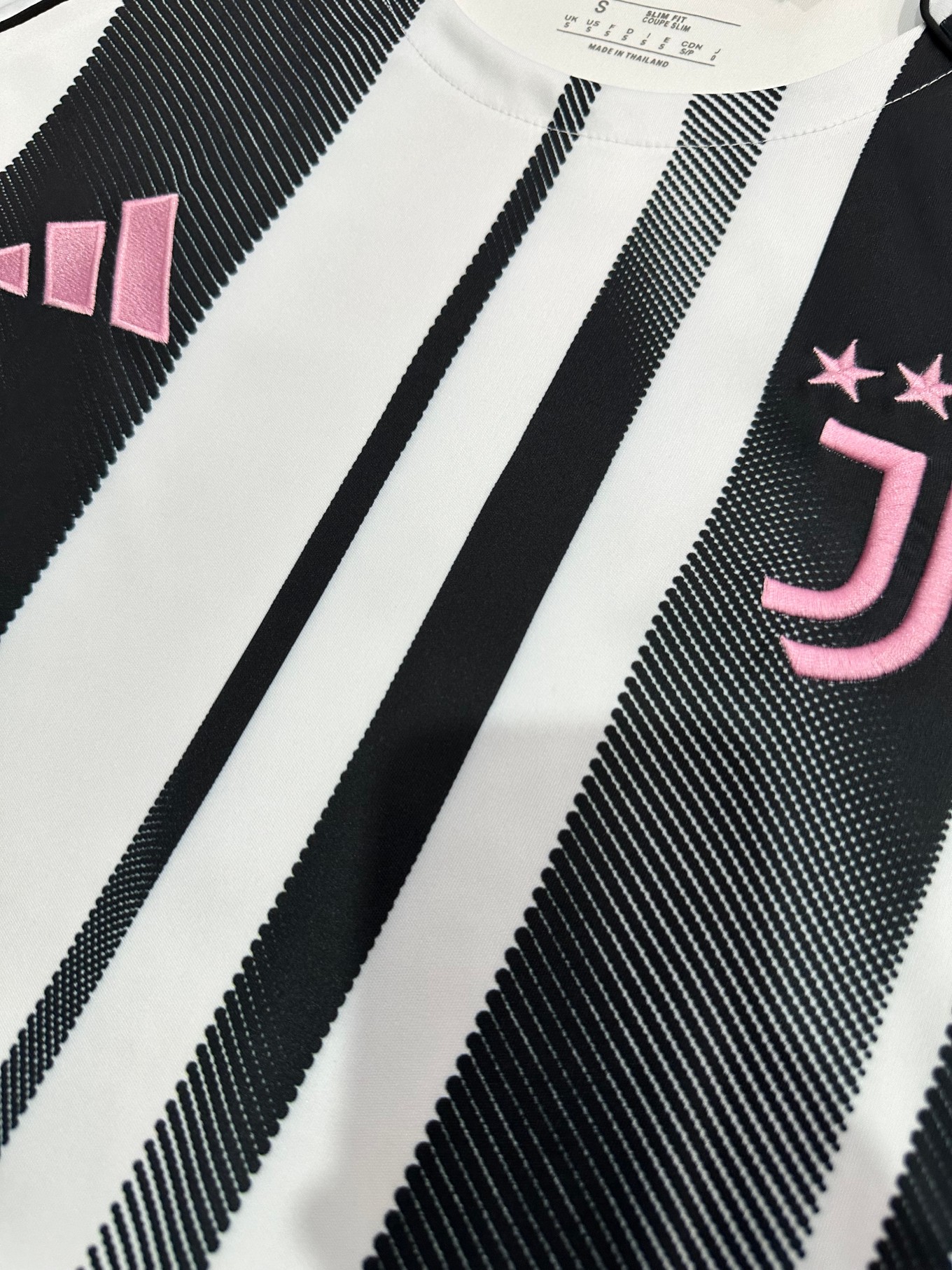 2025/2026 Juventus Home Football jersey( Fans Edition )