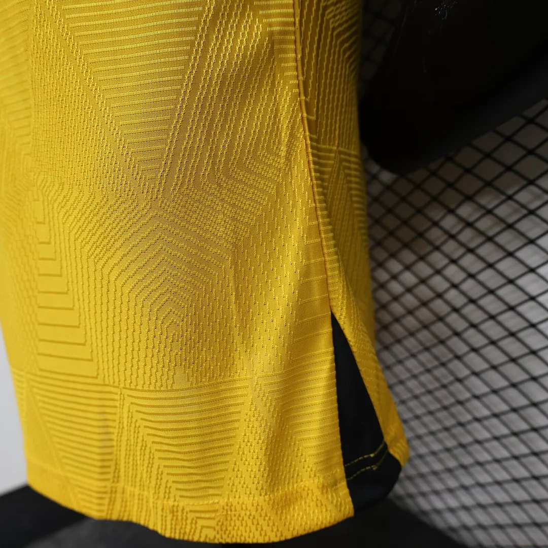 2024/2025 Wolverhampton Home Football Shirt( Player Version)