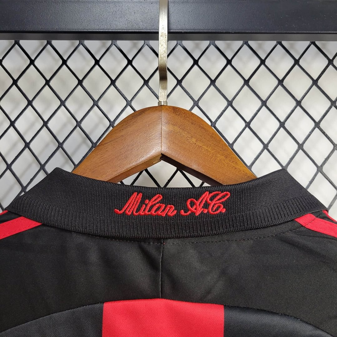 2001/2002 Retro AC Milan Home Football Shirt
