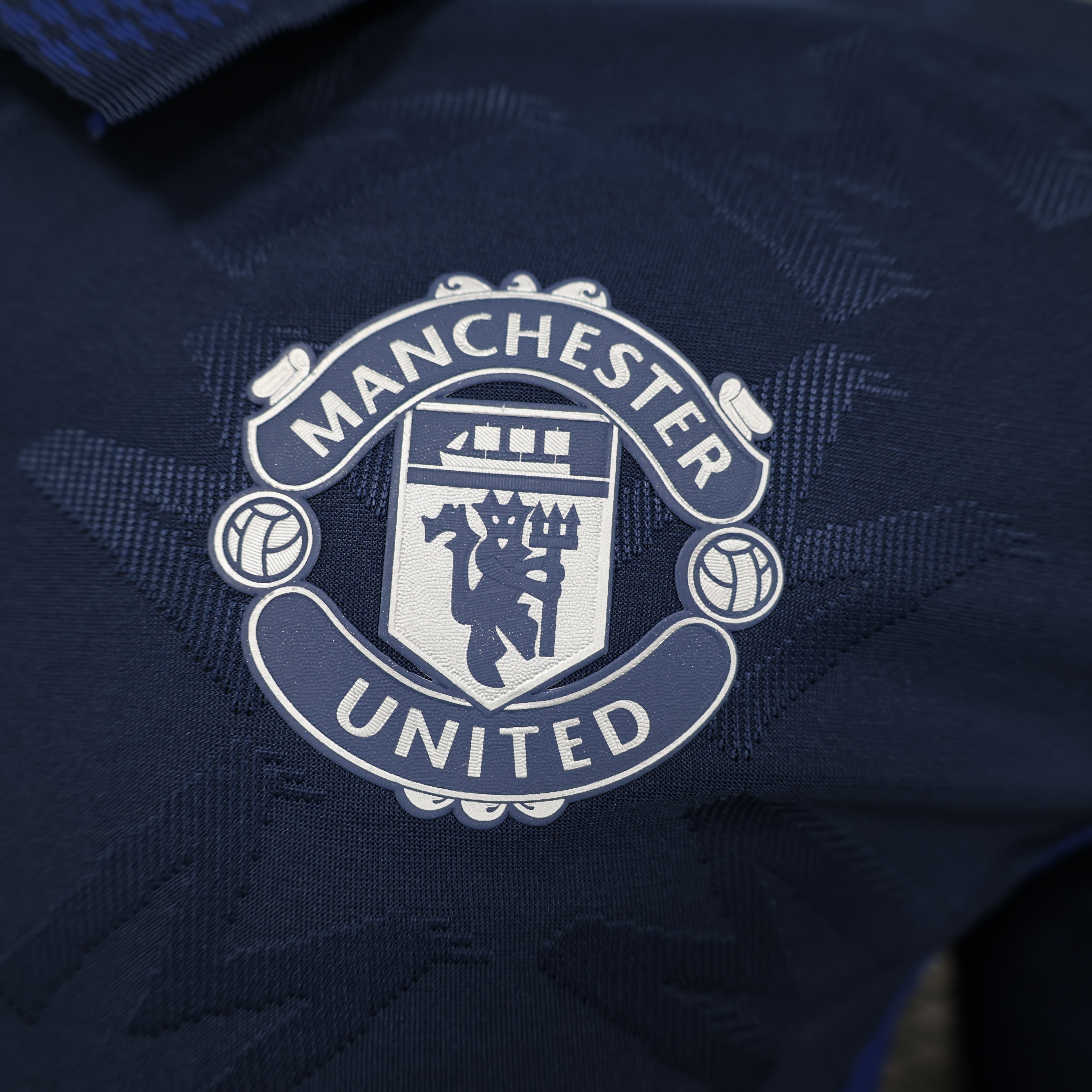 2024/2025 Manchester United Away Long Sleeve Royal Blue Football Jersey For Player Edition