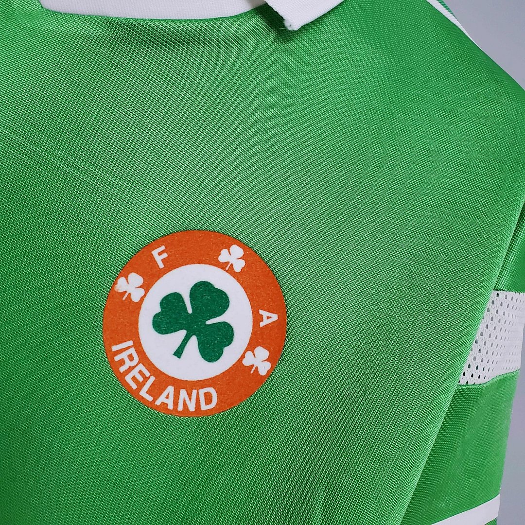 1988 Retro Ireland Home Football Shirt( Fans Edition )
