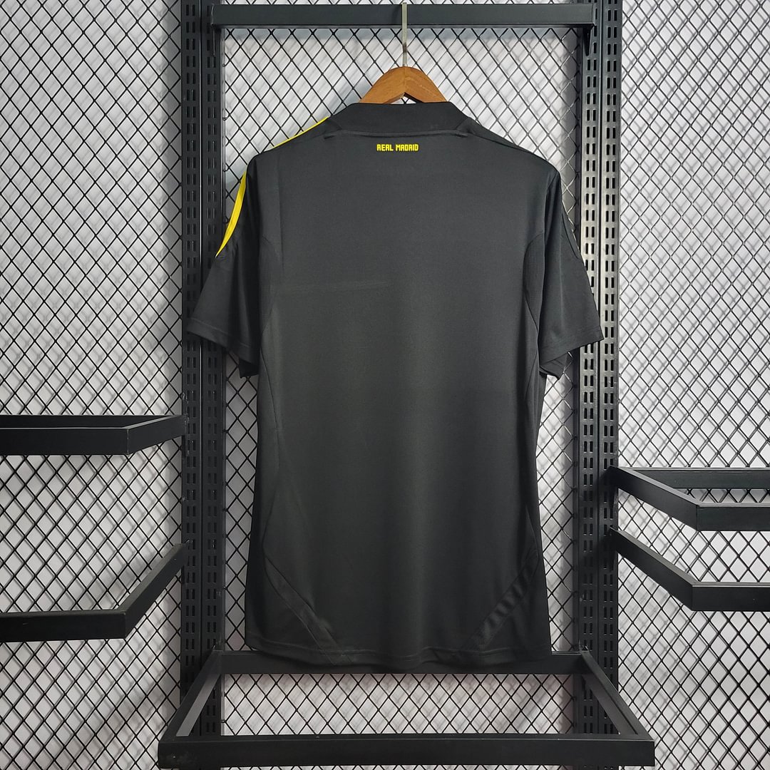 2011/2012 Real Madrid Retro Goalkeeper Football Shirt