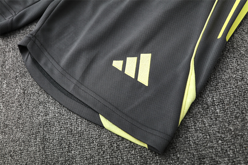 2025/2026 Real Madrid Grey Training Wear Suit Shirt