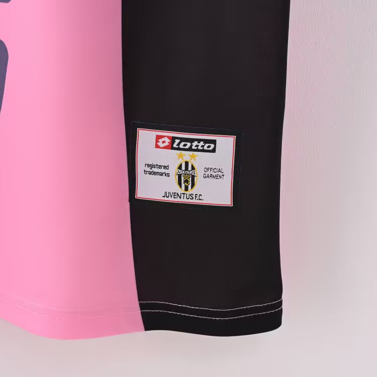 2002/2003 Juventus Pink Retro Football Shirt