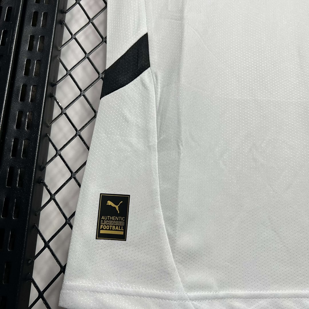 2024/2025 Valencia Home Football Shirt( Fans Edition )