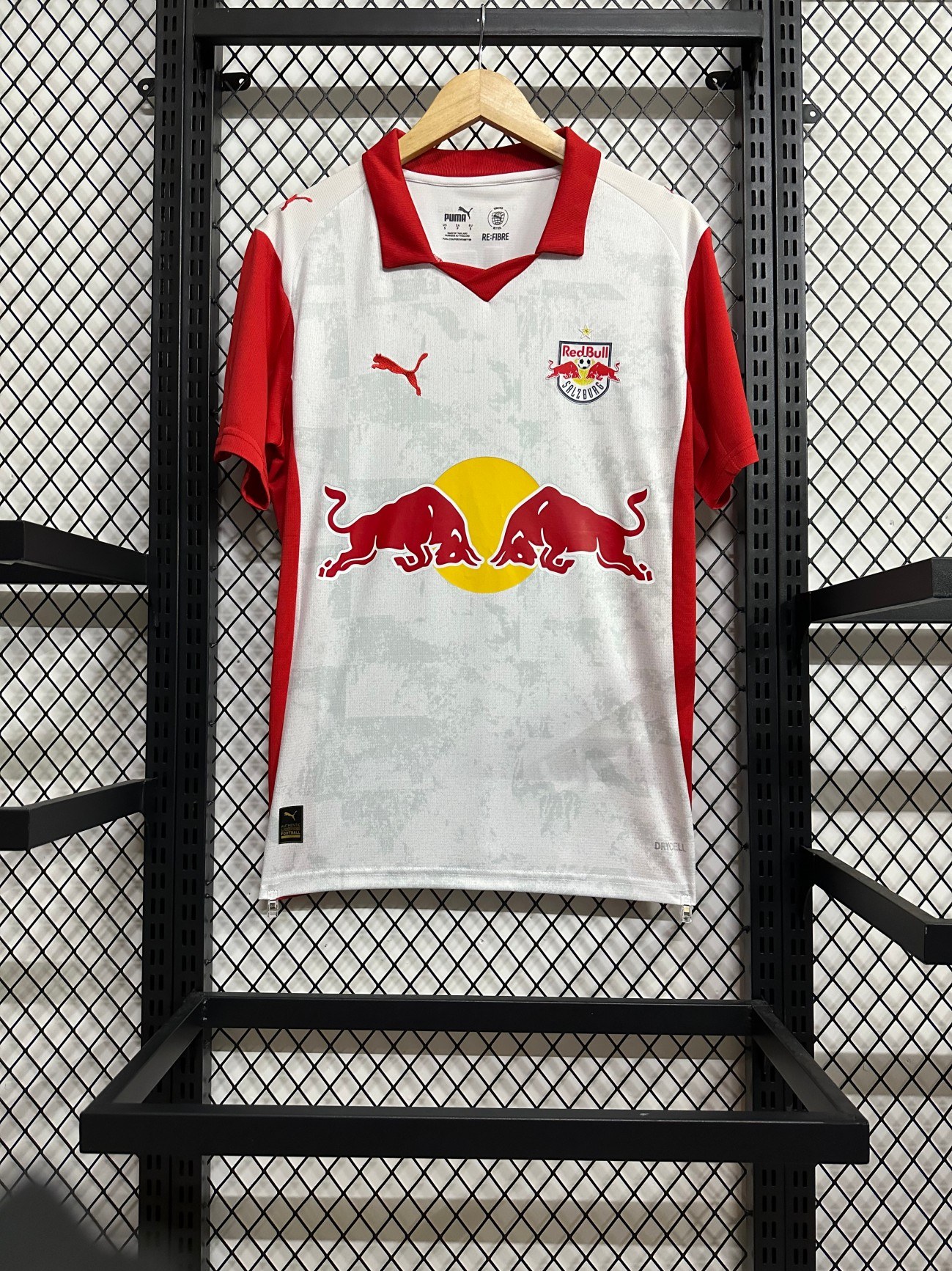 25/26 Red Bull Salzburg Home Football Shirt(Fans version)