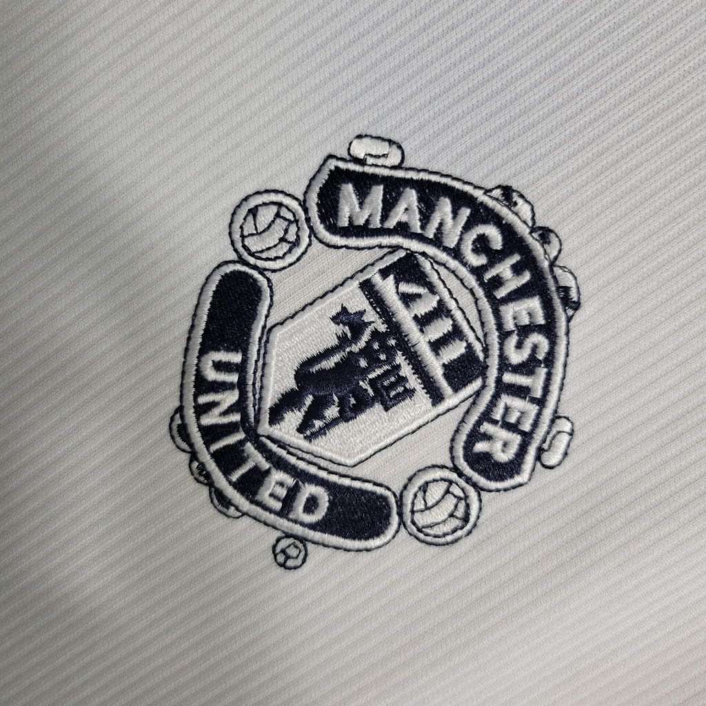 1999/2000 Manchester United Retro Away Football Shirt