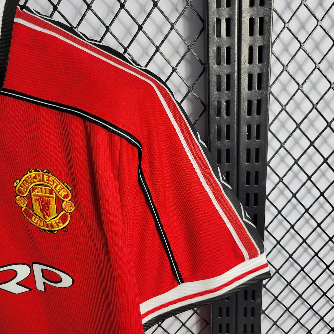 1998/1999 Manchester United Retro Home Football Shirt
