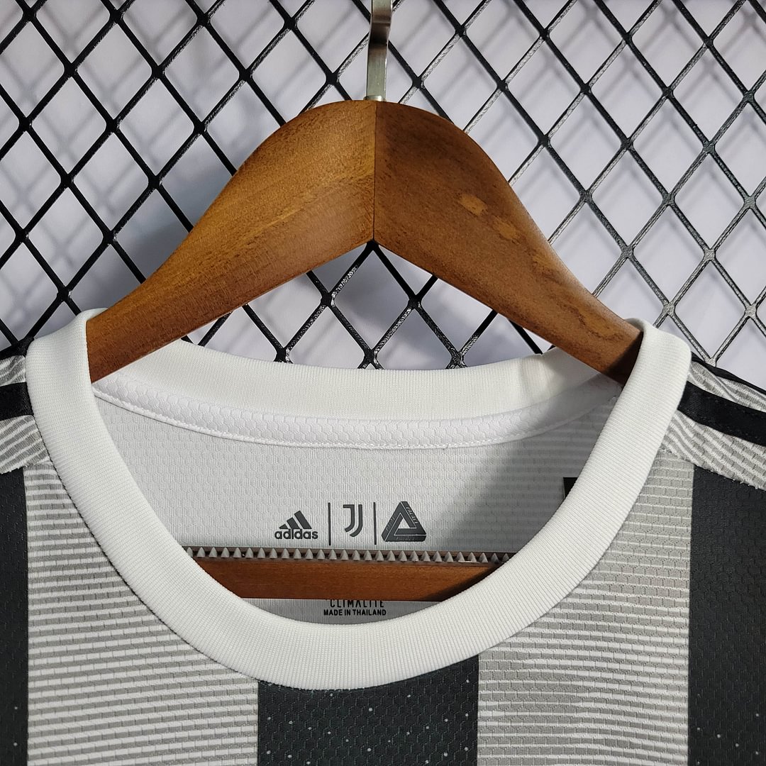 2019/2020 Juventus Retro Fourth Away Football Shirt